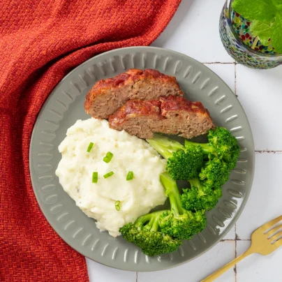 meatloaf-with-mashed-potatoes